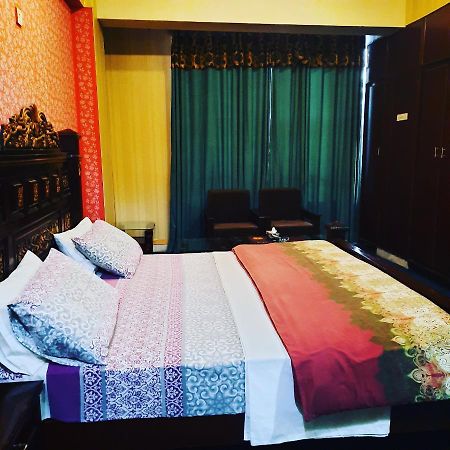 Divine Hotel ラーワルピンディー エクステリア 写真