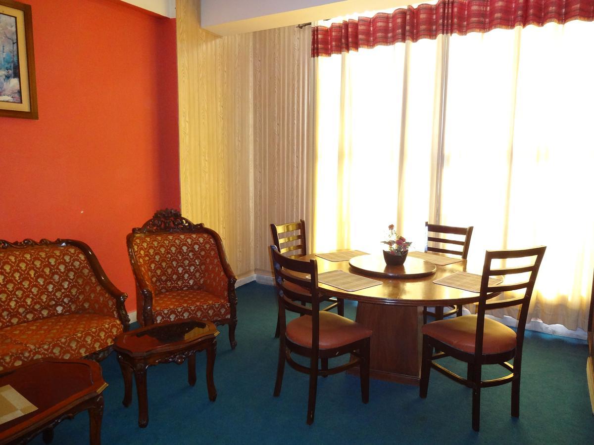 Divine Hotel ラーワルピンディー エクステリア 写真